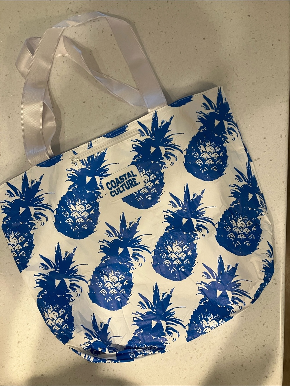 Coastal Culture Everyday Tote Blue Pineapple Print NWOT